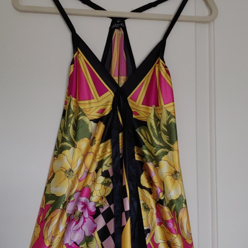 Dress - Picture 2 of 8